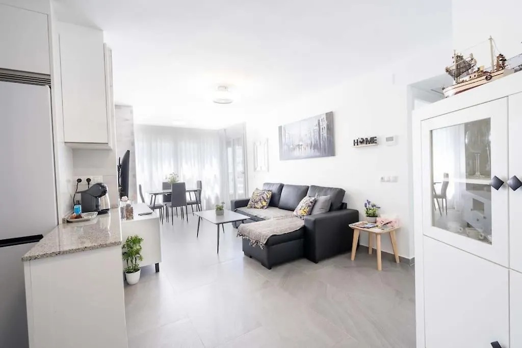 Apartamento Primera Linea Playa 2 Benalmadena Puerto Marina Edificio Diana 1